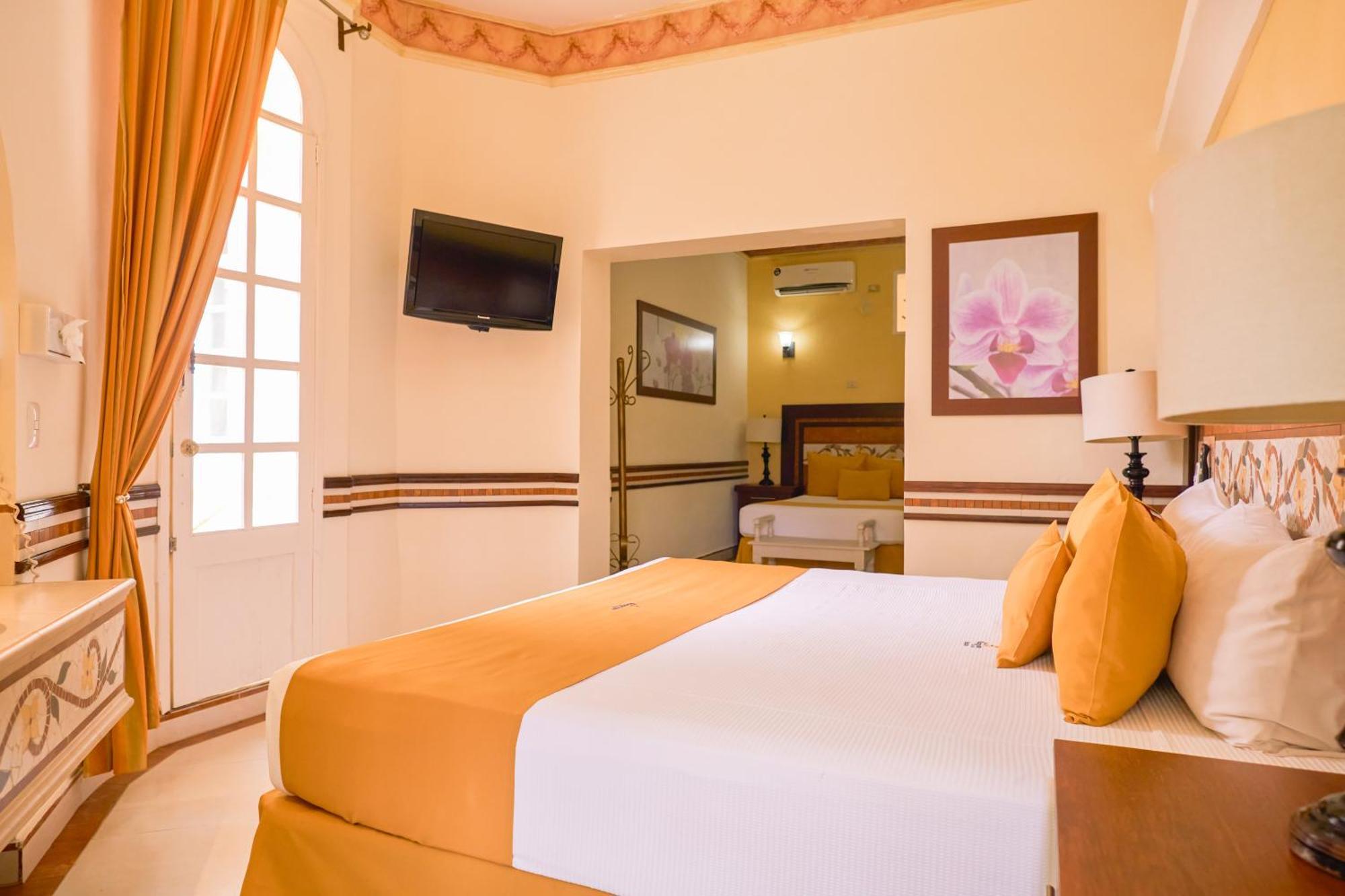 Centro Hotel Villa Las Margaritas ハラパ エクステリア 写真